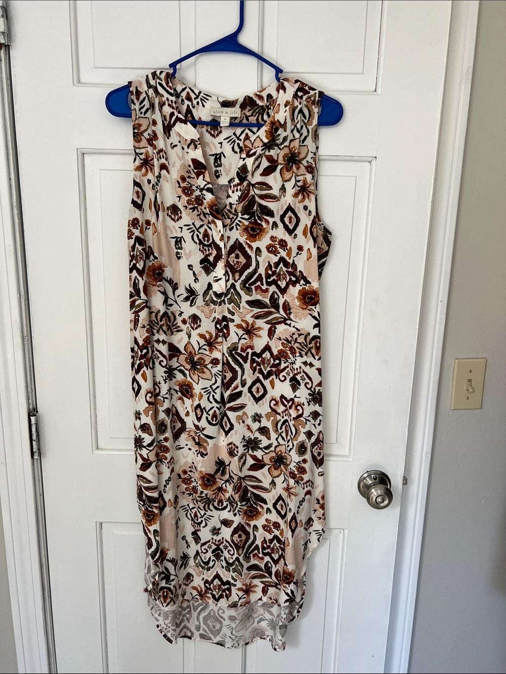 Sleeveless High-Low V-Neck Dress in Cream with Brown Floral Print